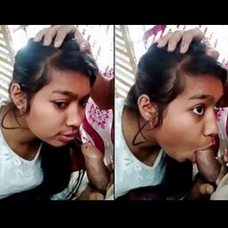 Novinha caindo de boca em um pau com fimose
